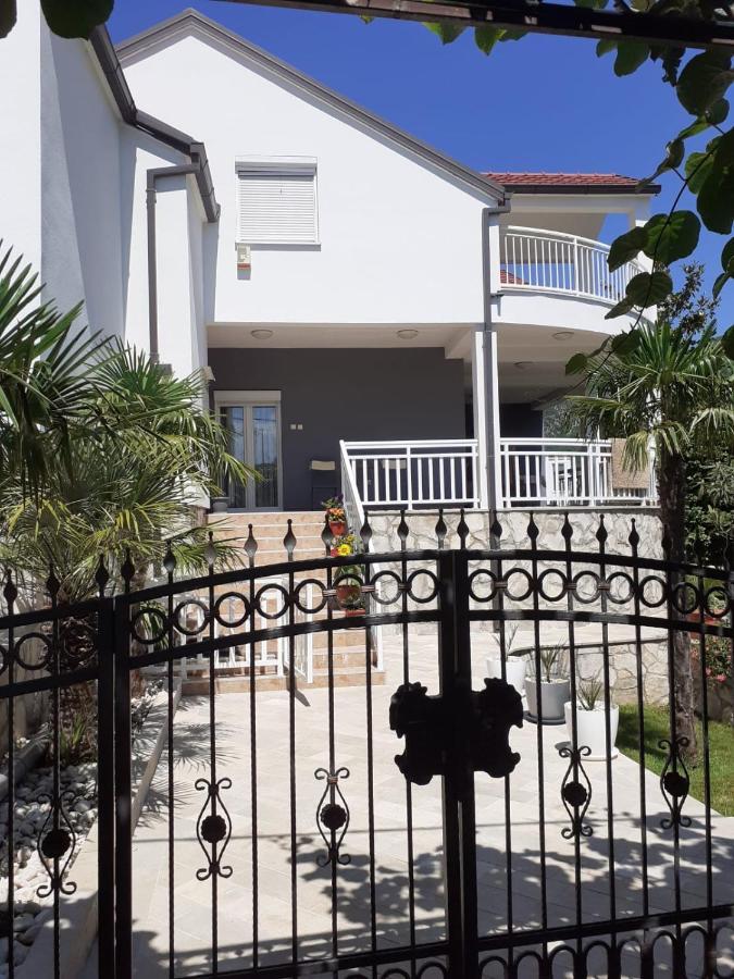 מלון River Side טרביניה מראה חיצוני תמונה
