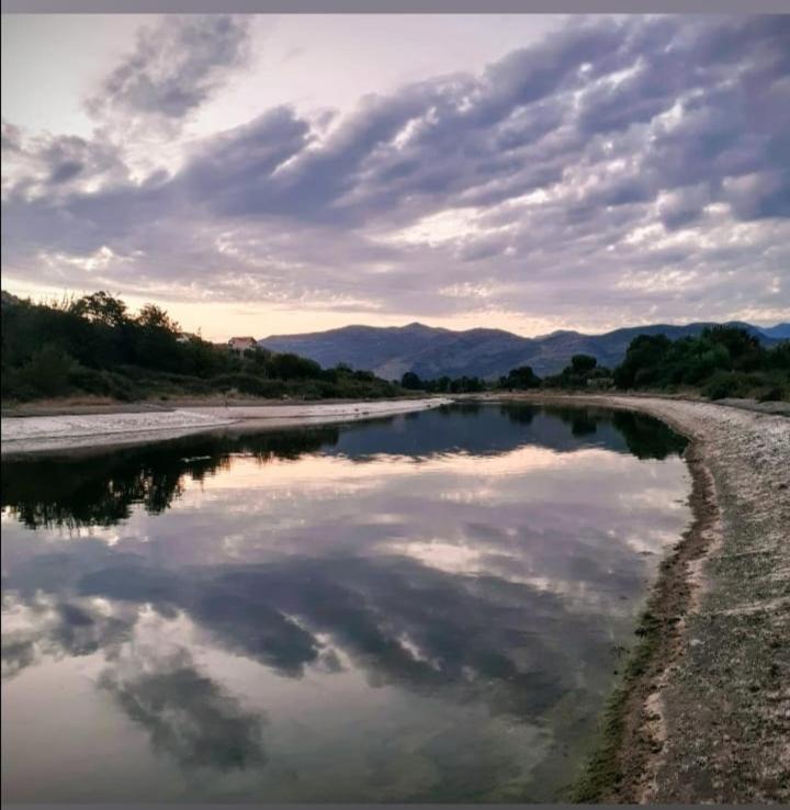 מלון River Side טרביניה מראה חיצוני תמונה